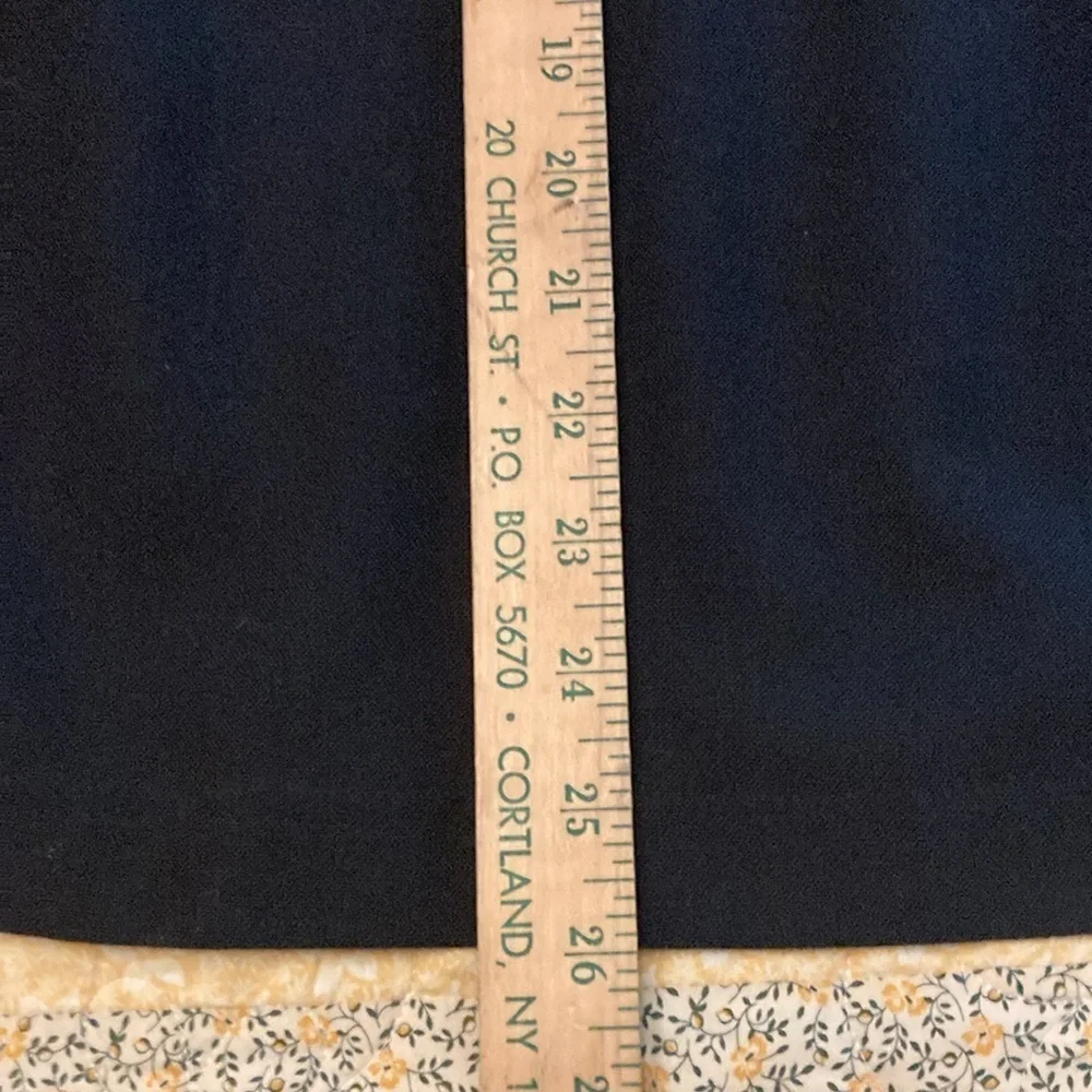Metro New York 90’s women’s skirt, pockets pleats black 14/16